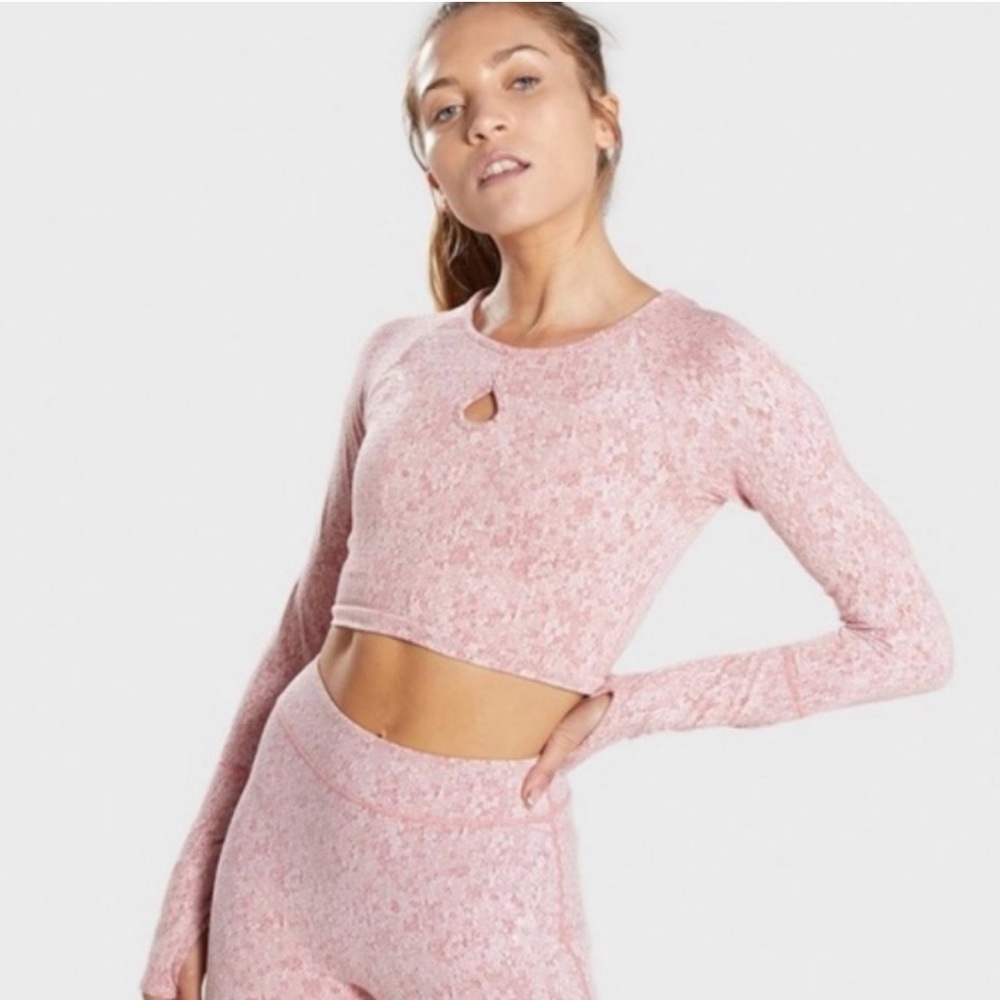 Gymshark Fleur Texture Long Sleeve Crop Top in dusty pink size small